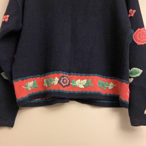 Vintage Navy Floral Embroidered Cardigan Sweater size M - Picture 10 of 13